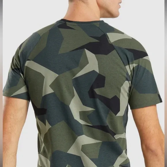 Gymshark CRITICAL T-SHIRT
Slim Fit - Picture 3 of 11